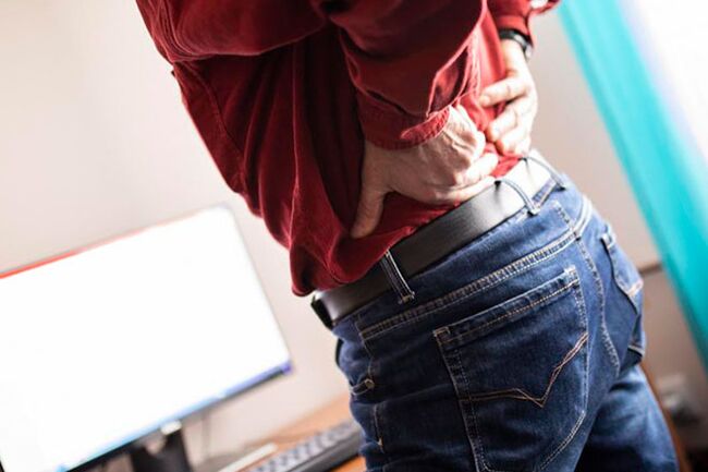 ból pleców z powodu osteochondrozy