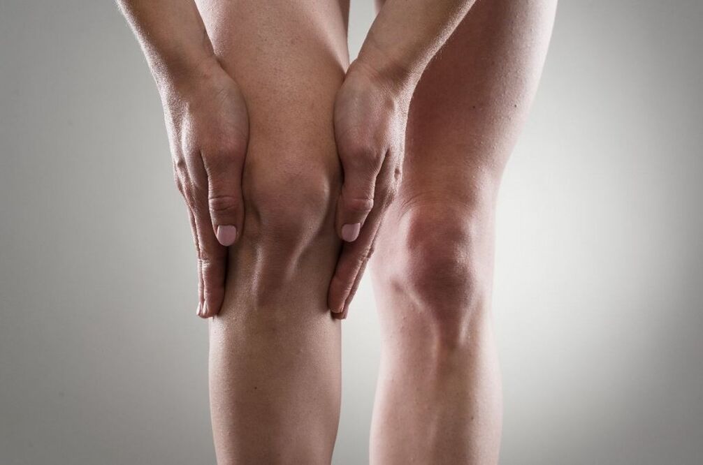 Pierwszym objawem gonartrozy jest ból kolana
